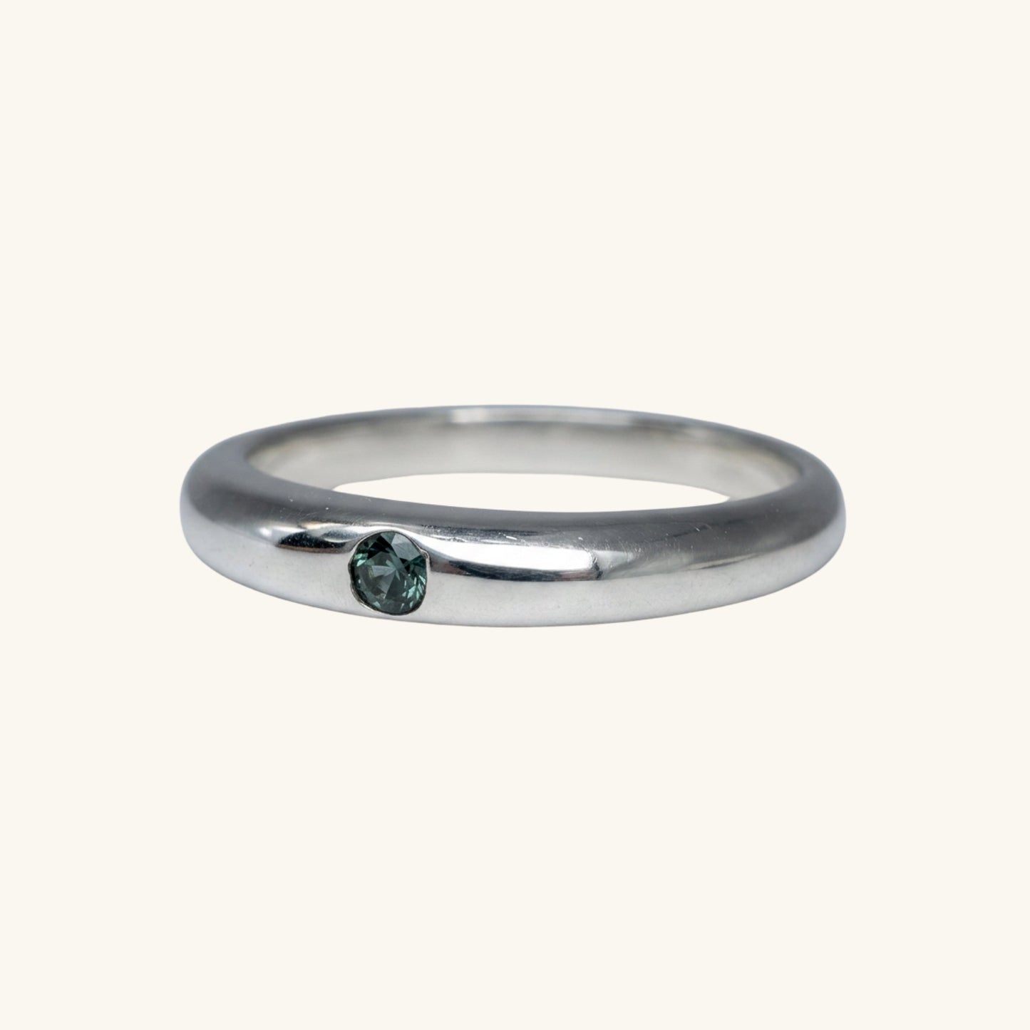 Petit Dome Ring